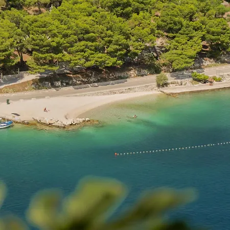 Secluded Bracuta With Swimming Pool Сasa de vacaciones *