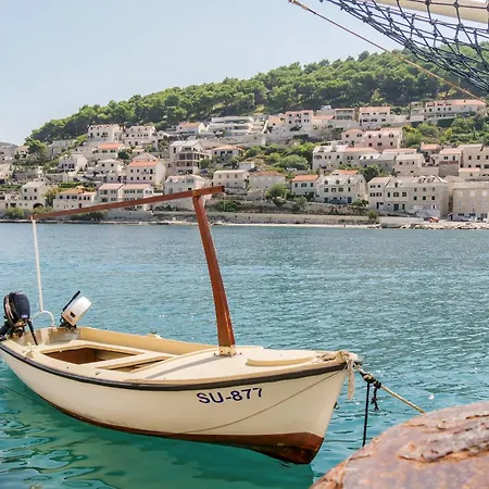 Secluded Bracuta With Swimming Pool Pucisca